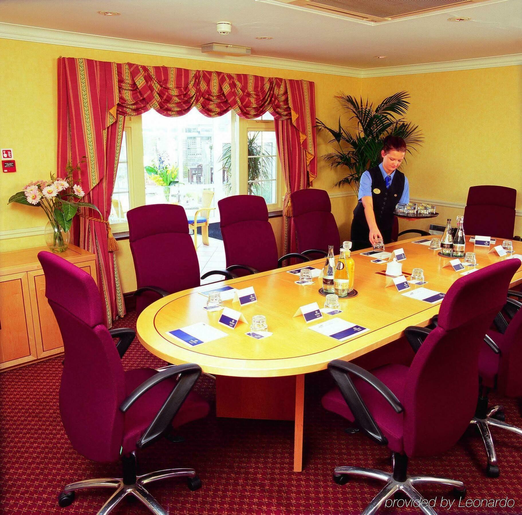Basingstoke Country & Hotel