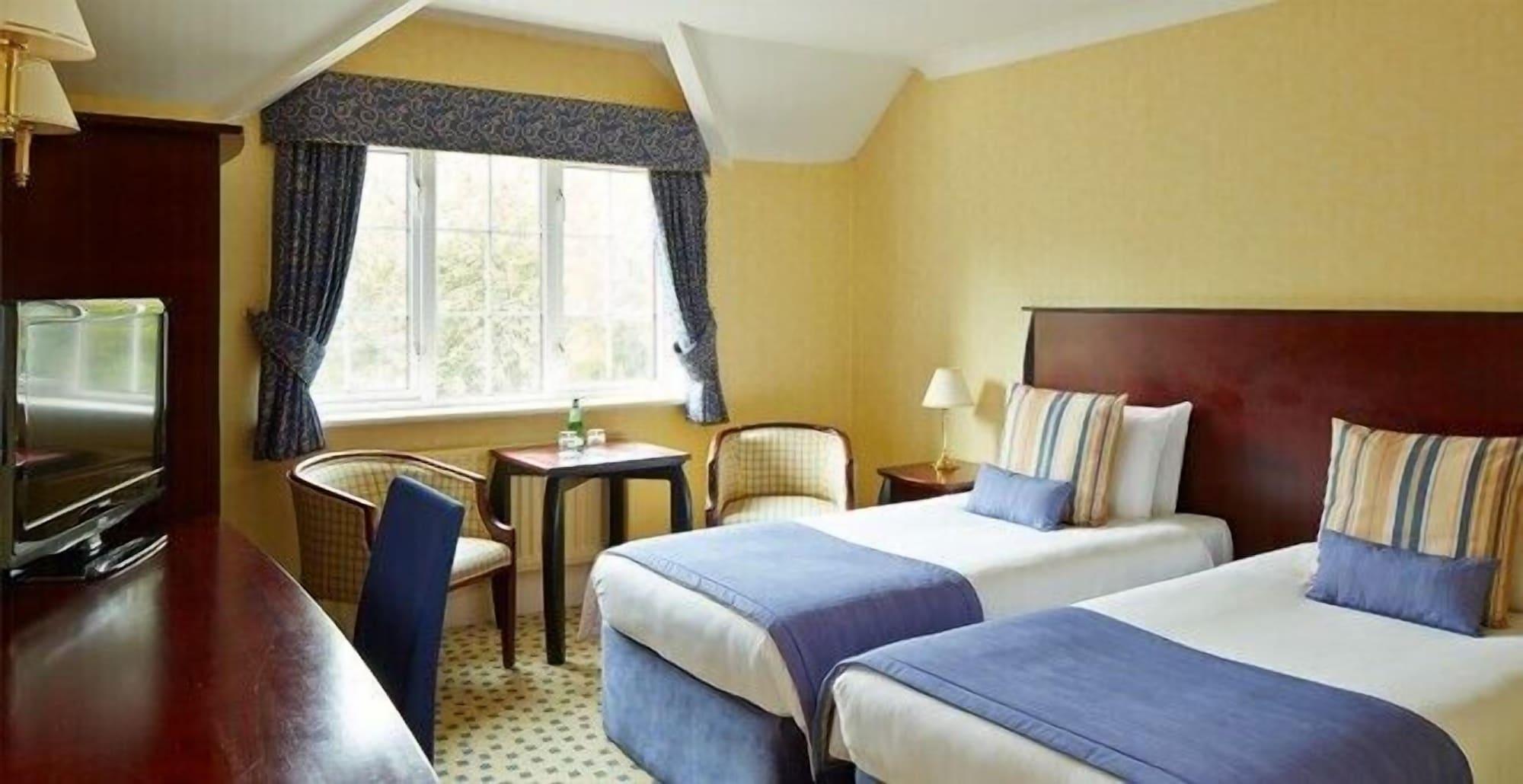 Basingstoke Country &